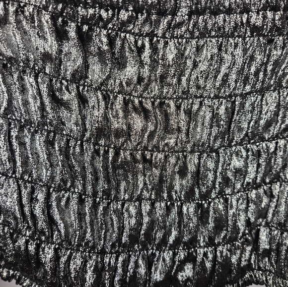 Future Collective metallic silver crop top - Picture 3 of 3